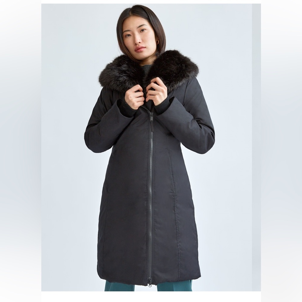 Babaton Black Waterproof Down Jacket Size XL